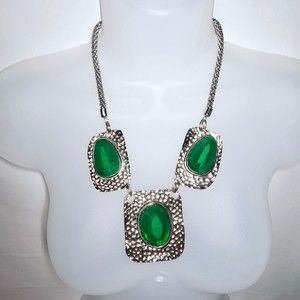 Statement Necklace Unique Green Gem Hammered Silvertone Metal 18"